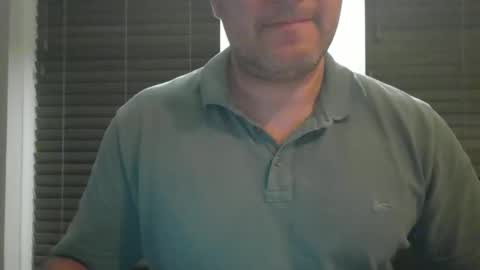 Snapshot of morepassion4u chatting on October 17, 8:46 pm morepassion4u online show from October 17, 8:46 pm