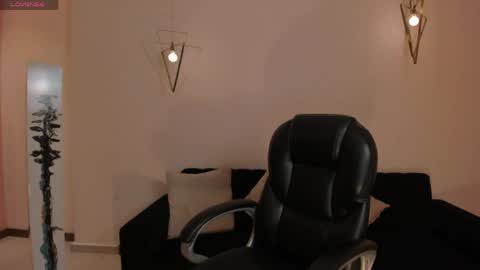 Morgan Hicks online show from April 2, 11:17 am