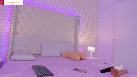 Morggan Castle online show from October 29, 4:25 am