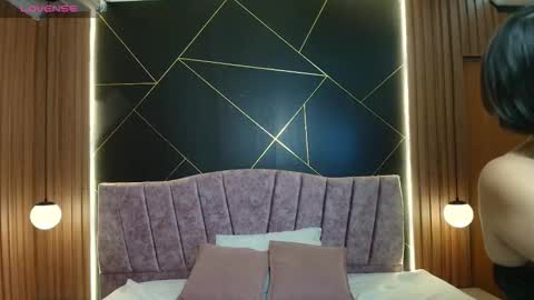 Moriah online show from March 2, 12:12 pm