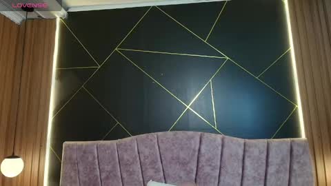 Moriah online show from March 24, 12:55 pm