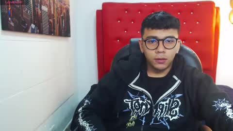 Mou Fly online show from November 8, 12:52 pm