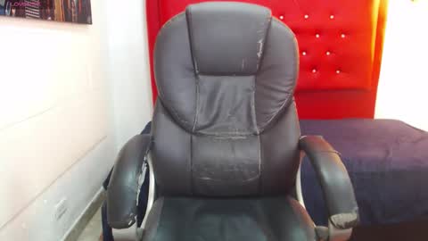 Mou Fly online show from November 1, 2:16 pm