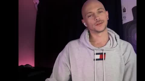 mount_vesuvius online show from March 22, 9:57 am