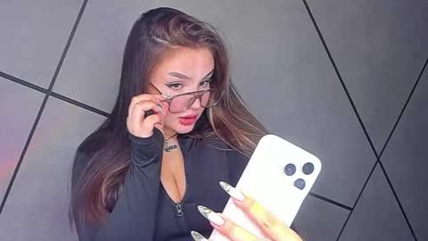 Snapshot of mousemother chatting on October 15, 3:35 pm Carolina online show from October 15, 3:35 pm