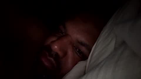 Snapshot of mr6ray chatting on December 19, 5:51 am mr6ray online show from December 19, 5:51 am