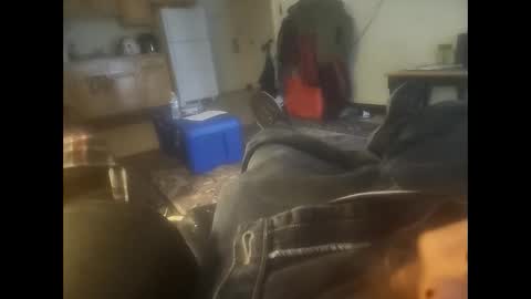 mr732995 online show from April 22, 8:38 pm