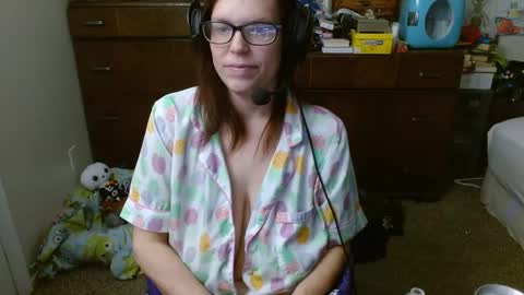 Mr and Mrs Dragon online show from February 13, 5:44 pm