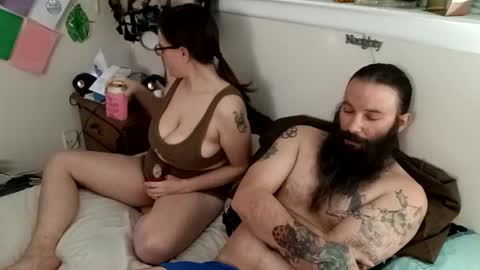 Mr and Mrs Dragon online show from February 8, 5:18 am