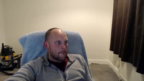 Mr Baldy Likes to Chat online show from October 24, 10:43 pm