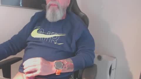 mr_boombastic2021 online show from September 13, 9:56 am