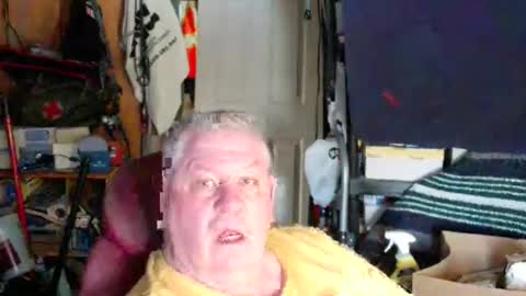mr_canoe_licker_69 online show from January 17, 7:38 pm