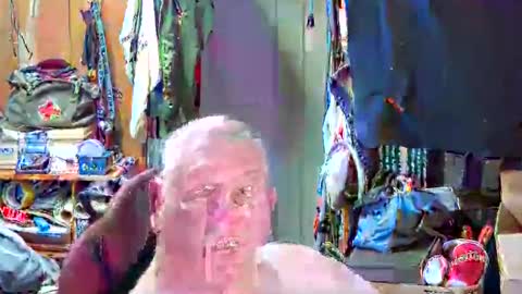 mr_canoe_licker_69 online show from February 17, 7:23 pm