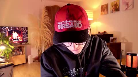 Mr Evans online show from October 1, 5:12 pm