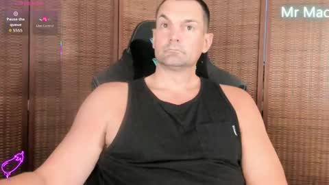 Cam online show from April 29, 8:35 pm