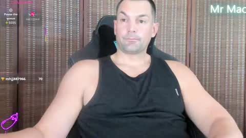 Cam online show from June 3, 8:03 pm