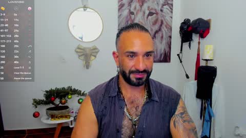 mr_maik22 online show from January 3, 2:30 pm