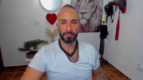 mr_maik22 online show from February 18, 11:00 am
