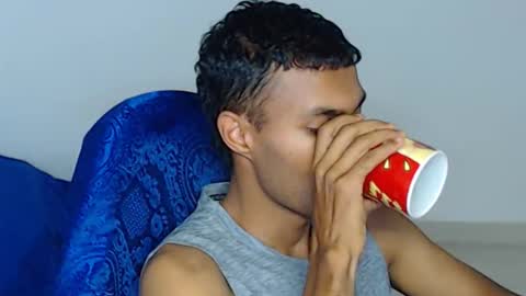 Max online show from March 31, 2:39 pm