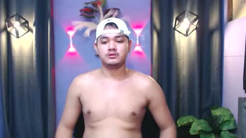 oliver online show from October 7, 11:39 am