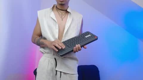 Alpha LATINO online show from April 18, 5:09 am