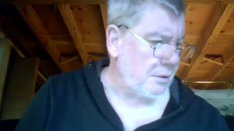 mrblade666 online show from December 14, 1:27 pm