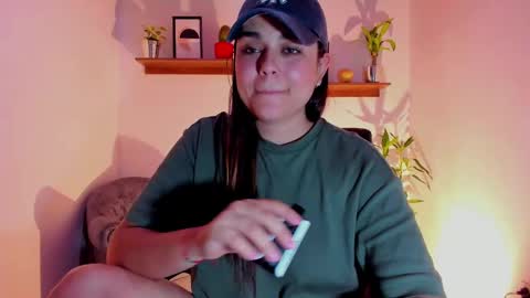 Laura online show from February 3, 2:14 am