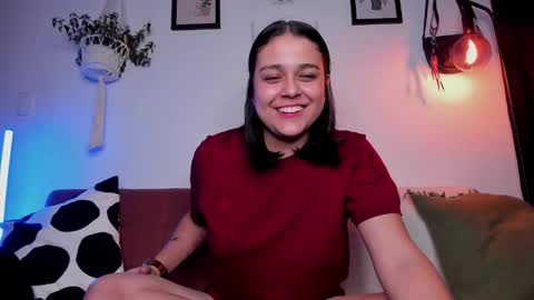 Laura online show from December 17, 5:03 am