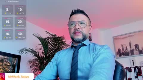 MrFrank. online show from December 3, 11:40 am