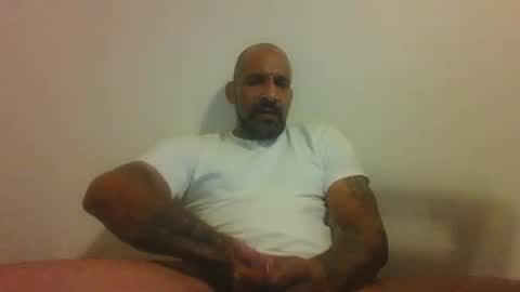 Snapshot of mrfuckyourite chatting on October 14, 3:31 am mrfuckyourite online show from October 14, 3:31 am