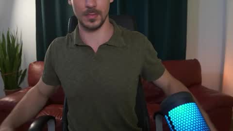 juan luis online show from October 28, 7:04 pm