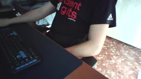 Snapshot of mrhotboy9906 chatting on October 1, 9:41 am mrhotboy9906 online show from October 1, 9:41 am