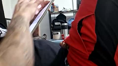 mrj1979 online show from February 10, 7:33 am