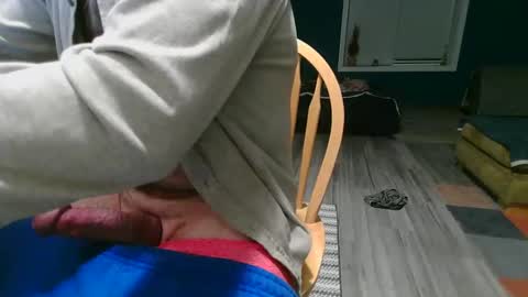 Snapshot of mrjackstraw469 chatting on October 25, 2:45 am mrjackstraw469 online show from October 25, 2:45 am