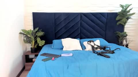 mrjustin_ online show from November 6, 9:07 pm