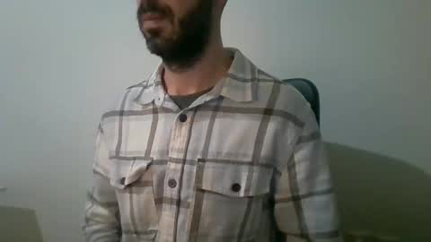 Snapshot of mrralph__90 chatting on December 26, 1:07 am Mrralph online show from December 26, 1:07 am