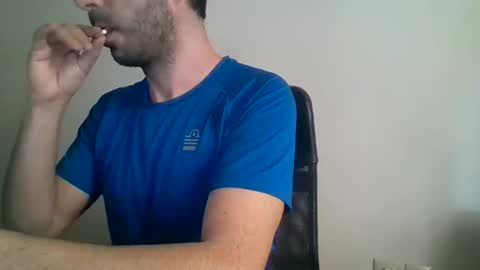 Snapshot of mrralph__90 chatting on December 13, 9:46 am Mrralph online show from December 13, 9:46 am