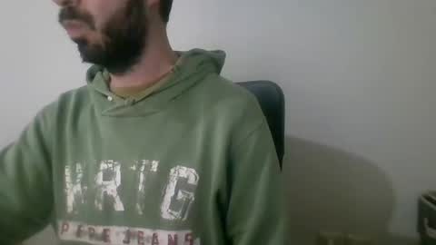 Snapshot of mrralph__90 chatting on February 16, 10:21 pm Mrralph online show from February 16, 10:21 pm