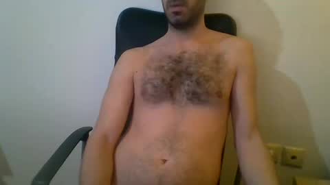 Snapshot of mrralph__90 chatting on December 28, 10:44 pm Mrralph online show from December 28, 10:44 pm
