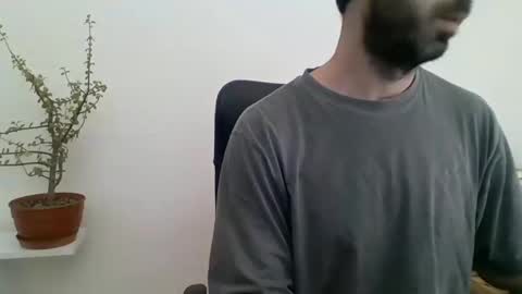 Snapshot of mrralph__90 chatting on March 7, 9:51 am Mrralph online show from March 7, 9:51 am