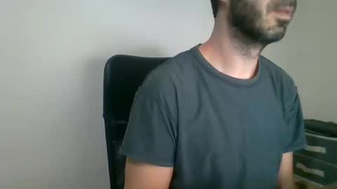 Snapshot of mrralph__90 chatting on December 6, 8:10 am Mrralph online show from December 6, 8:10 am
