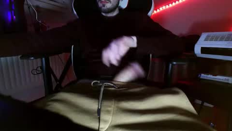 MrRogue online show from March 19, 5:51 pm