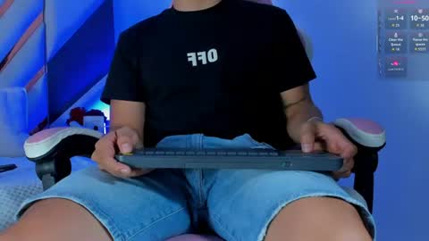 mrs_boy20 online show from July 29, 1:49 am