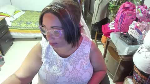 mrs_mommy online show from March 5, 5:18 pm