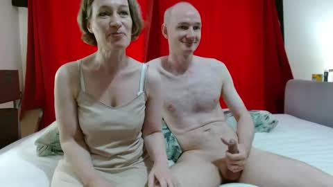 Mrs Velvet Vixen online show from June 5, 7:58 am