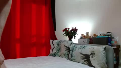 Mrs Velvet Vixen online show from February 13, 9:12 am