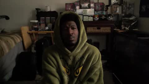 mrsoonicexrated online show from March 1, 2:21 pm