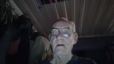 Chuck online show from April 6, 6:25 am