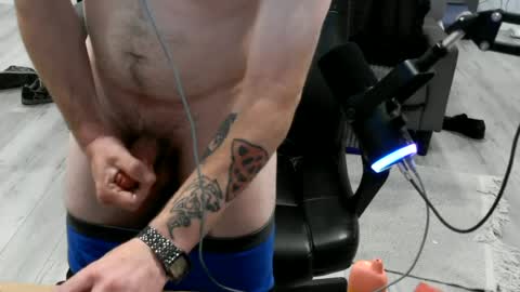 mrwagz420 online show from June 25, 5:04 am