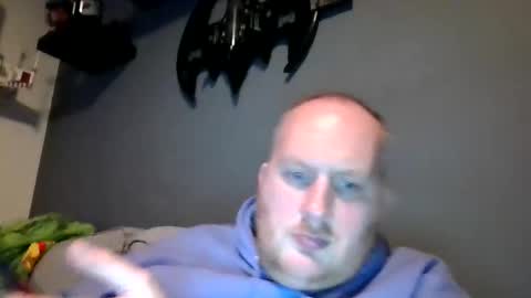 mrzwolle online show from December 6, 10:24 pm